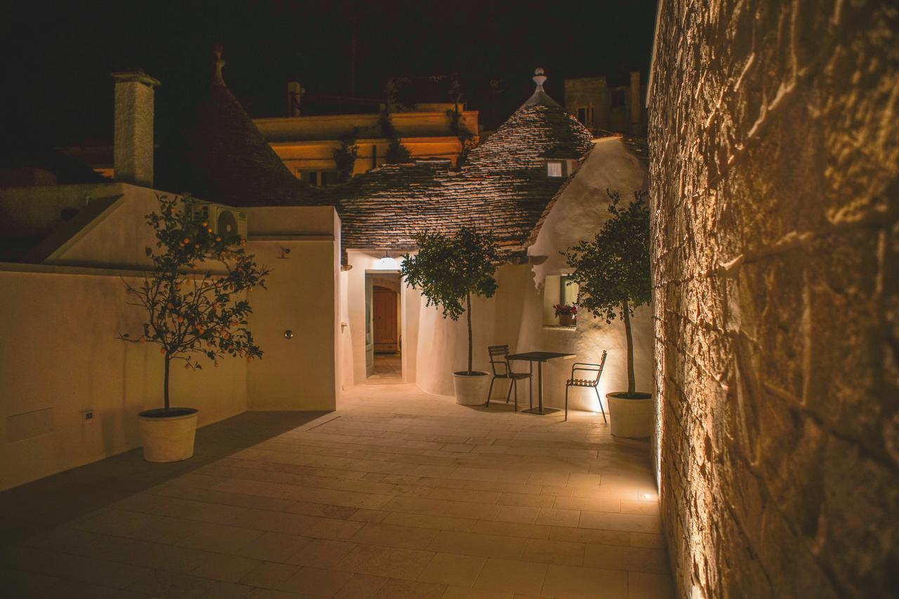 Trullo Essenza-Trulli Anti Charme & Relax Bed and Breakfast Alberobello Exteriör bild