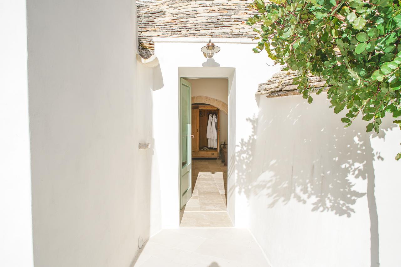 Trullo Essenza-Trulli Anti Charme & Relax Bed and Breakfast Alberobello Exteriör bild