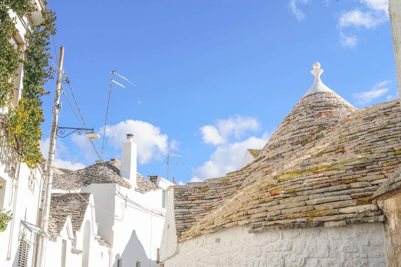 Trullo Essenza-Trulli Anti Charme & Relax Bed and Breakfast Alberobello Exteriör bild